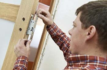 Making Your Home Safer with the Help of a Residential Locksmith